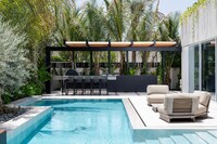 Serene Desert Villa Interiors Image 3