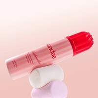 Romantic Shower Foams Image 4