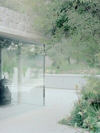 Minimal Coastal Retreats Image 1