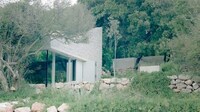 Minimal Coastal Retreats Image 4