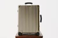 Titanium Luggage Series Image 2