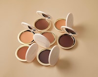 Cream-Like Bronzer Powders Image 2