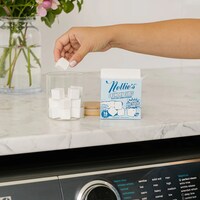 Convenient Cleaning Product Tins Image 8