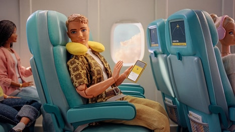 Toy-Doll-Starring Travel Spots