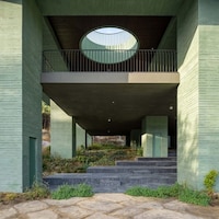 Concrete Pavilion Restaurants Image 3