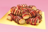 Sweet Midwinter Pretzel Snacks Image 3