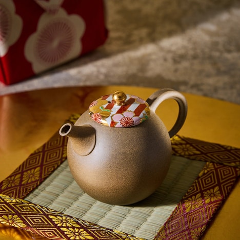 High-End Ceramic Japanese Teapots