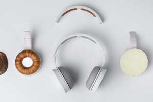 Microbe-Grown Headset Concepts Article Thubnail