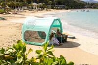 Water-Friendly Sun Shades Image 2
