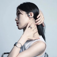 Tech-Infused Jewelry Concepts Image 3