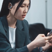 Tech-Infused Jewelry Concepts Image 6