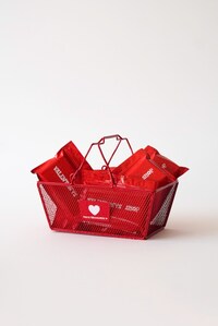 Monochromatic Experiential Retail Events Image 3