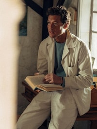 Relaxed Japanese-Woven Garments Image 3
