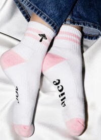 Romantic Co-Branded Product Lines Image 4