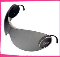 Dior Sport Sun Mask Sunglasses Look Ready for Outer Space Image 2