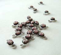 Illusory E-Shirts Image 4