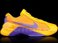 Laker-Inspired Kicks Image 2