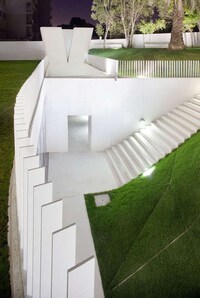 Faceted Cut-Out Architecture Image 4
