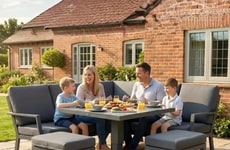 Modern Outdoor Living Furniture