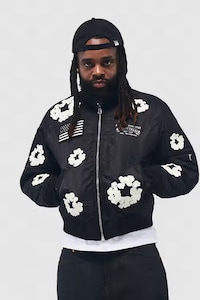 Freedom-Theme Streetwear Image 2
