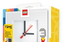 Customizable Brick Clocks