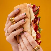 Sparkling Sandwich-Shaped Rings