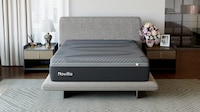Temperature-Regulating Memory Foam Mattresses Image 1