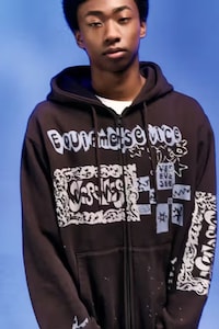 Seasonal Apparel Lines Image 2