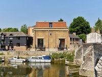 Adaptive Reuse Offices