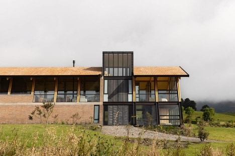 Hillside Retreat Architecture