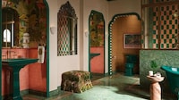 Elegant Immersive Brand Experiences