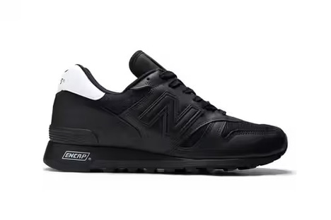 Stealthy Black Runners