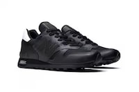 Stealthy Black Runners Image 2