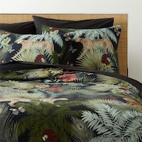 Elegant Jungle Motif Textiles Image 2