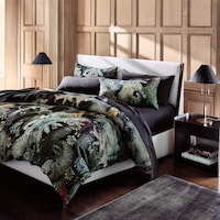 Elegant Jungle Motif Textiles Image 3