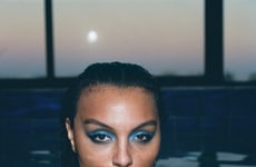 Non-Crease-Proof Eyeshadows