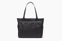 Adaptable Carry-On Tote Bags Image 2