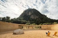 Stunning Solar Clock-Inspired Houses Image 3