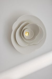 Luxurious Porcelain Wall Objects Image 3