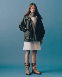 Versatile Ultra-Chic Fashion Capsules Image 5