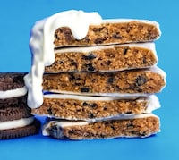 Sandwich Cookie-Inspired Protein Bars Image 2