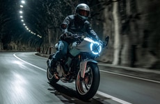 Caf&eacute; Racer Revivals