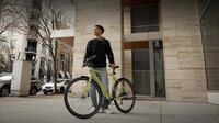 Easy-to-Store Urban eBikes Image 2