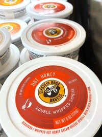 Swicy Cream Cheese Spreads Image 2
