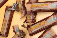 Uncooked Batter Protein Bars Image 1