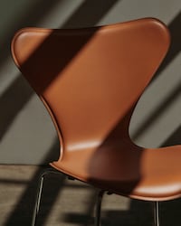 Tailored Leather Seating Image 2