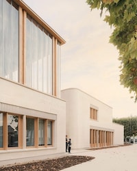 Modern School Campuses Image 1