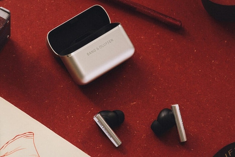 Sculptural Wireless Earbuds