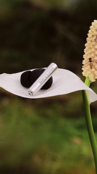 Sculptural Wireless Earbuds Image 3