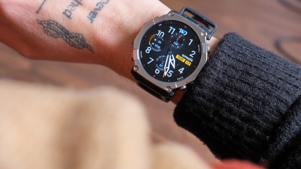 Rugged Ski-Focused Smartwatches
